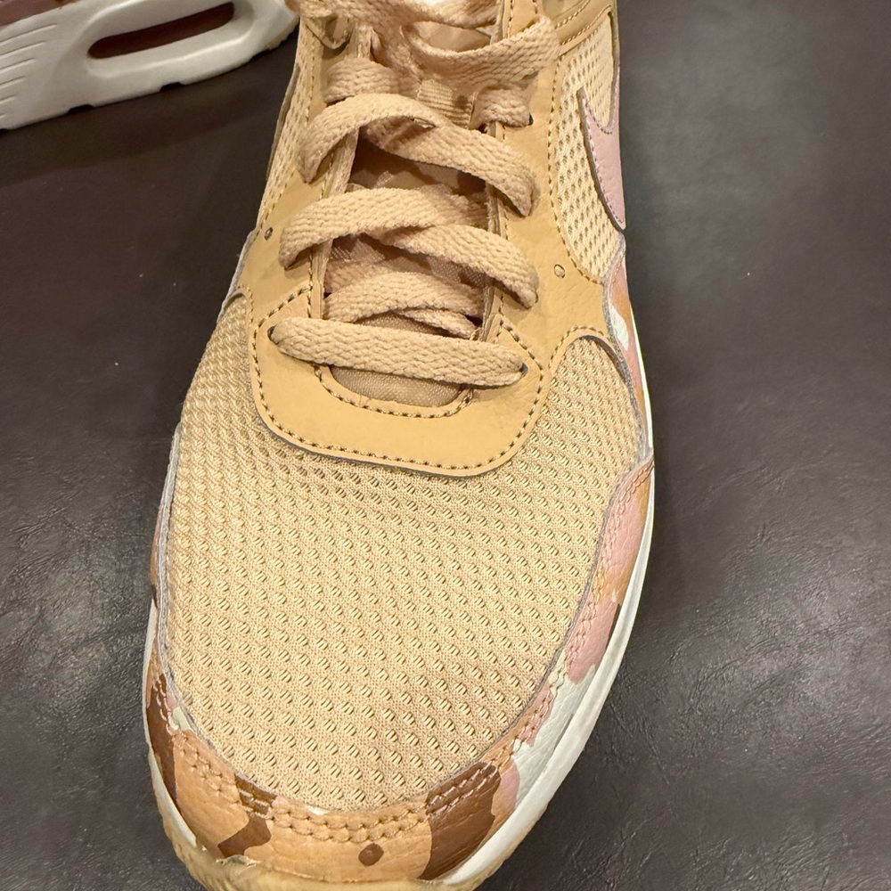 Nike Beige and Pink Women's Sneakers